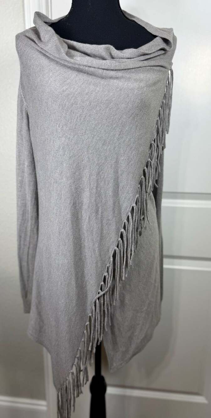 Lovestitch Gray Knit Fringed Asymmetric Cardigan/Wrap - Picture 2 of 9